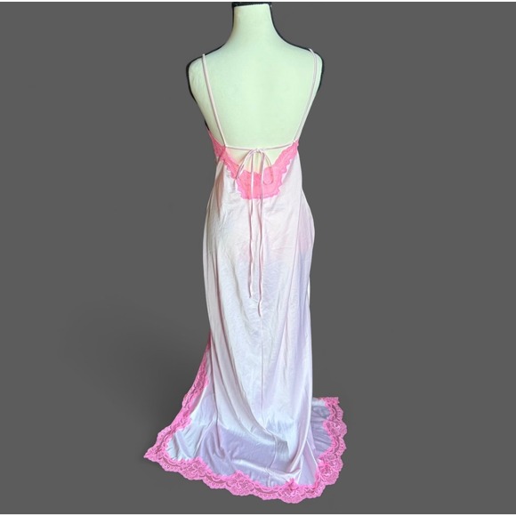 SKIMS Lace Trim Nightgown - Picture 4 of 9